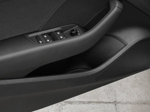 201735 TFSI Mȡ ǰTg