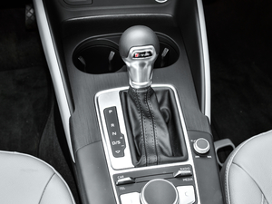 201735 TFSI r(sh) п؅^(q)