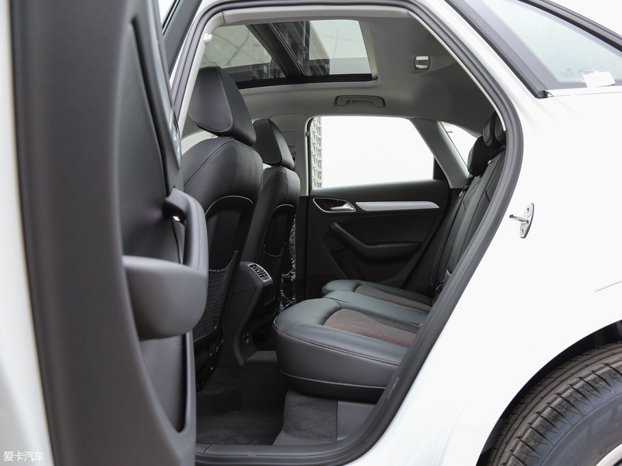 2017?yun)WQ3 30 TFSI r(sh)