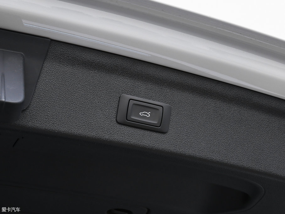 2017?yun)WQ3 30 TFSI r(sh)