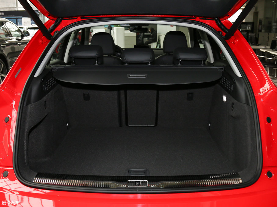 2017?yun)WQ3 30 TFSI L(fng)