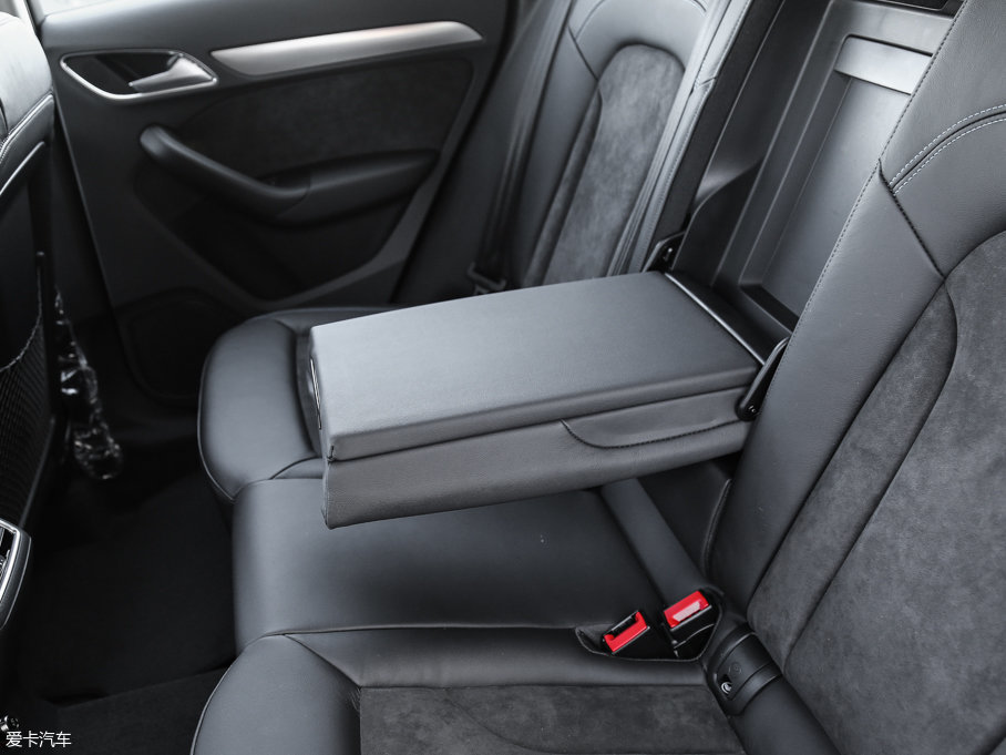 2017WQ3 40 TFSI quattro ȫr\