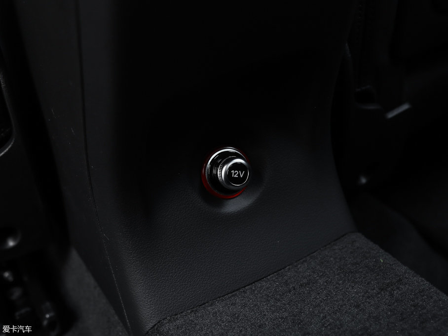 2017WQ3 40 TFSI quattro ȫr\