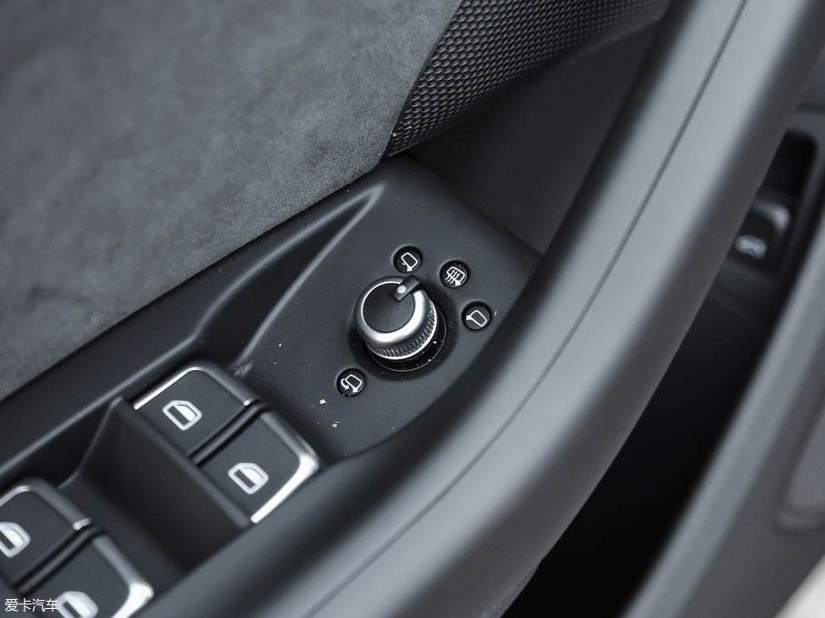 2017WQ3 40 TFSI quattro ȫr(sh)(q)\(yn)