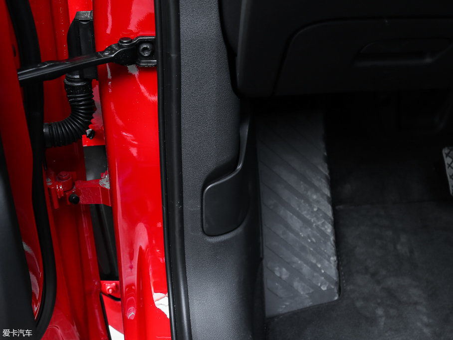 2017WQ3 40 TFSI quattro ȫr(q)\