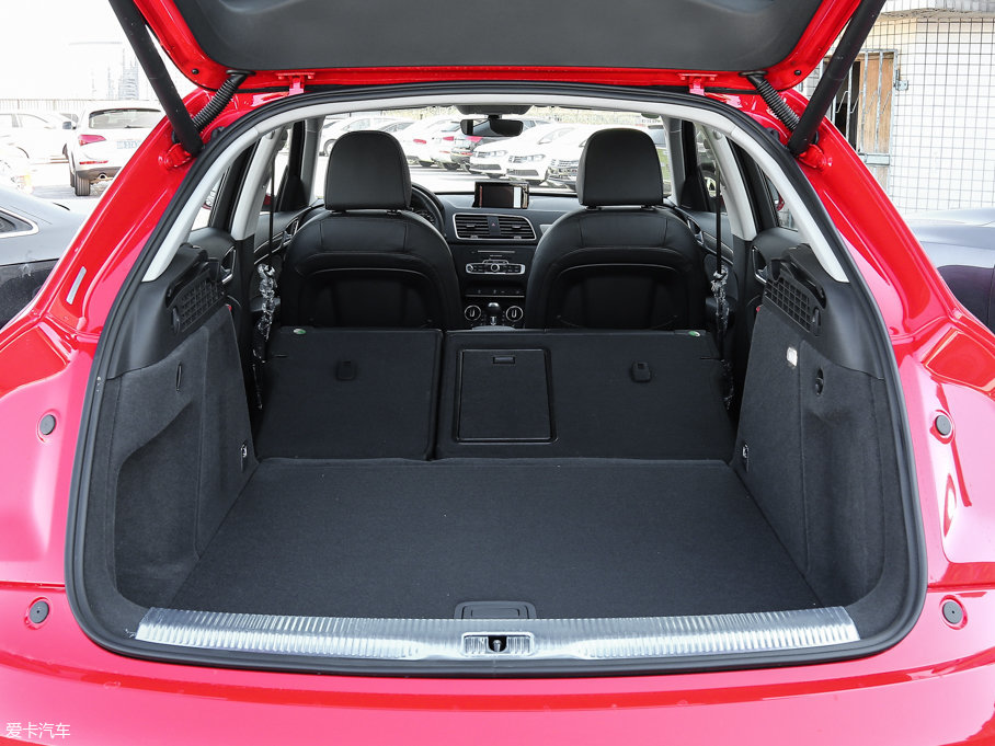 2017WQ3 40 TFSI quattro ȫr(q)\