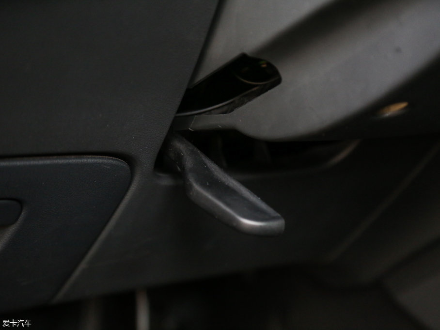 2017?yun)WQ3 30 TFSI r(sh)