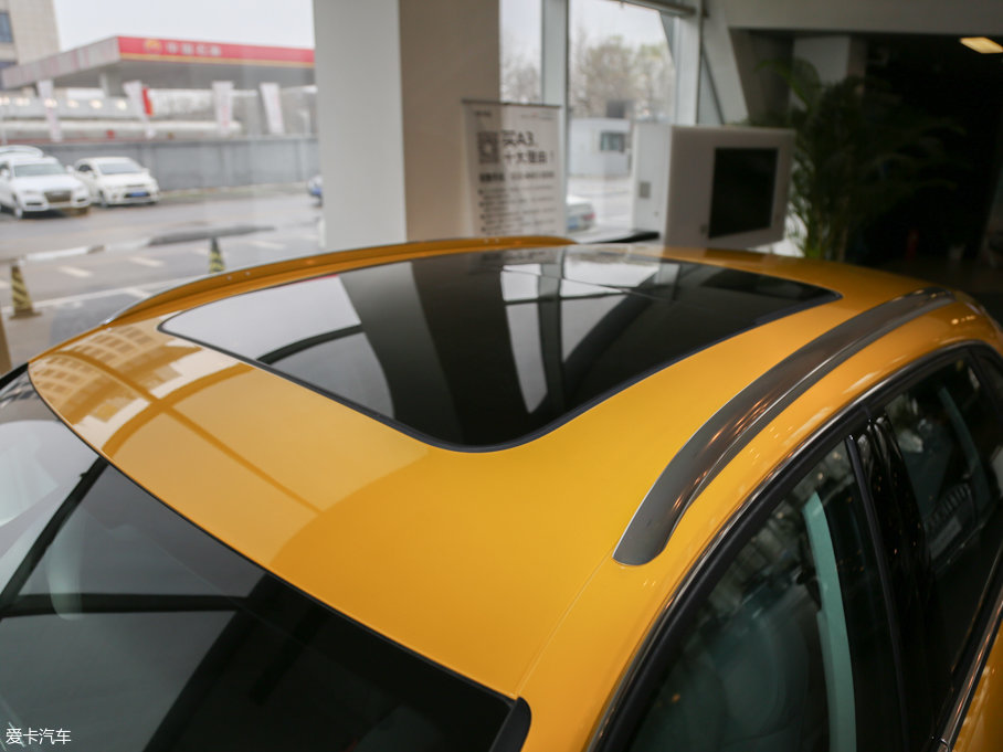 2017WQ3 35 TFSI quattro ȫr\