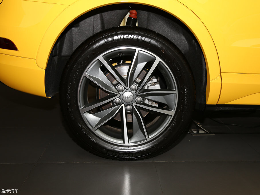 2017?yun)WQ3 35 TFSI quattro ȫr(sh)(q)\(yn)(dng)