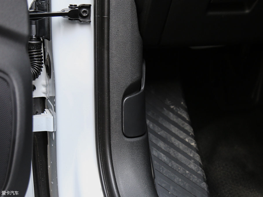 2017?yun)WQ3 35 TFSI r(sh)