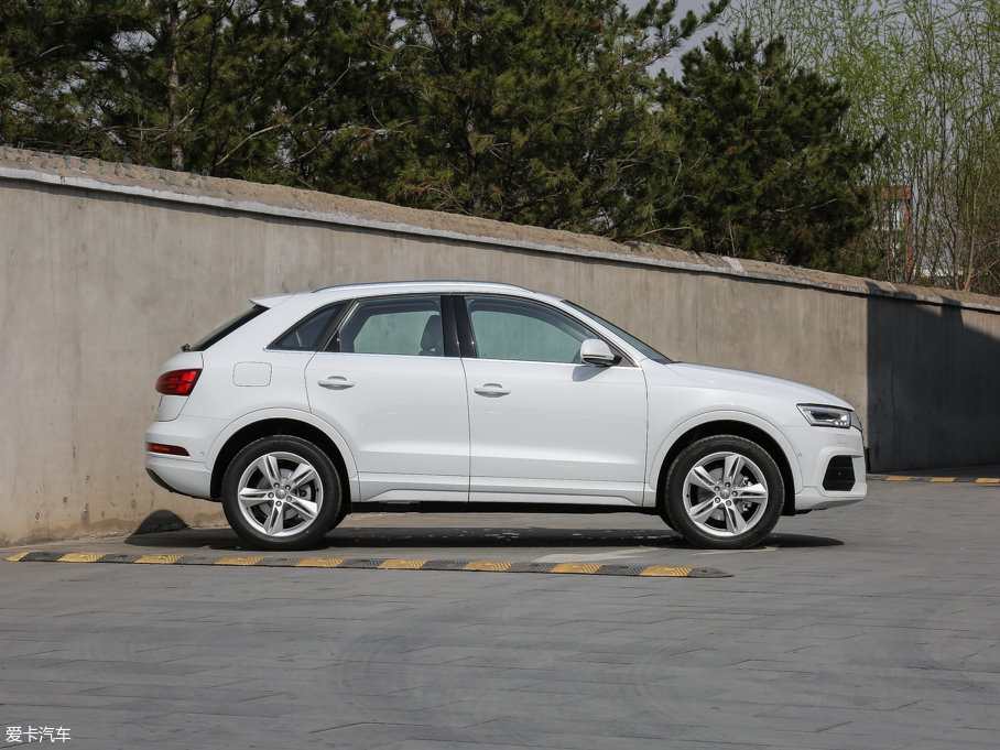 2017WQ3 35 TFSI quattro ȫrL