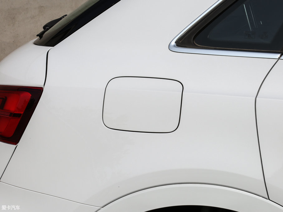 2017WQ3 35 TFSI quattro ȫrL