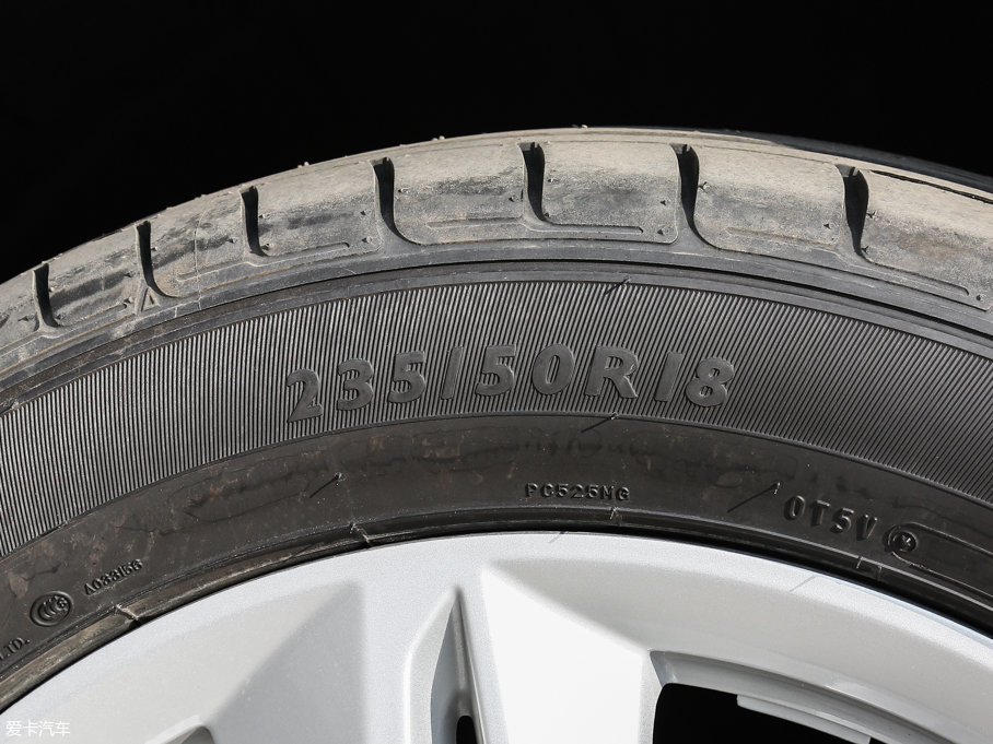 2017WQ3 35 TFSI quattro ȫrL