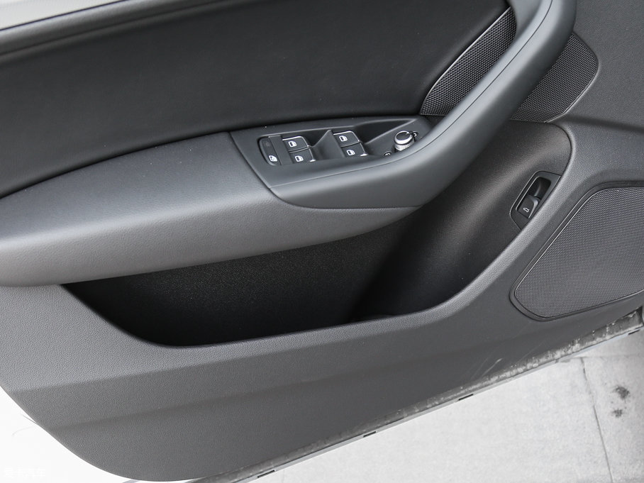 2017WQ3 35 TFSI quattro ȫrL