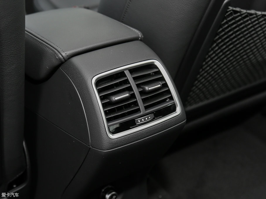 2017WQ3 35 TFSI quattro ȫrL