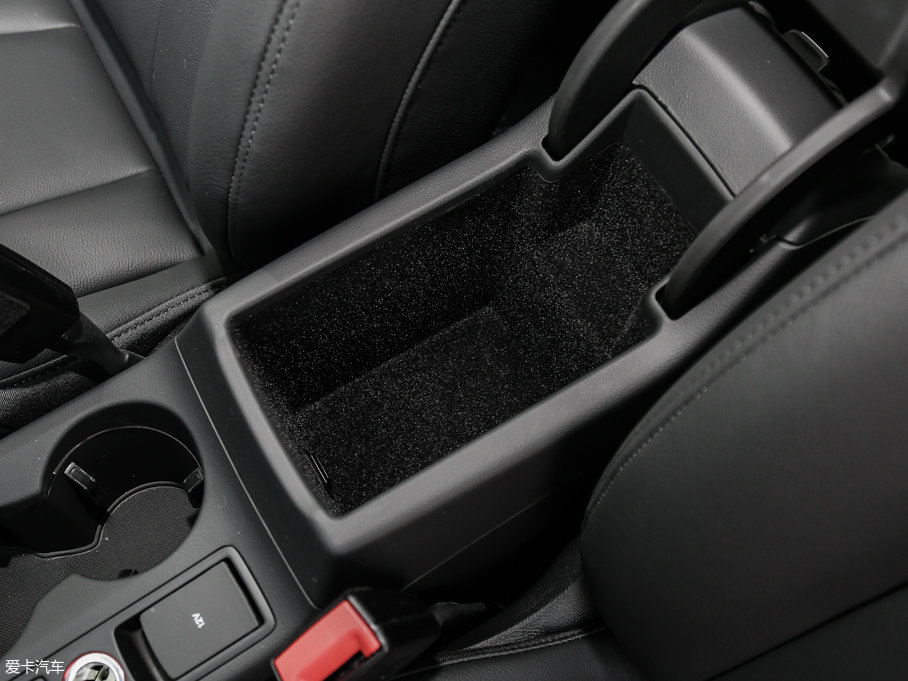 2017WQ3 35 TFSI quattro ȫrL