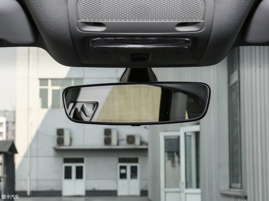 2017?yun)WQ3 35 TFSI quattro ȫr(sh)(q)L(fng)