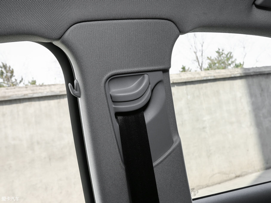 2017WQ3 35 TFSI quattro ȫrL