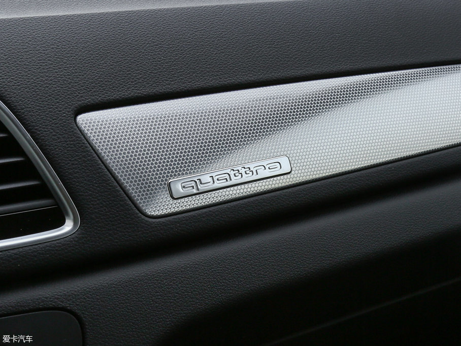 2017WQ3 35 TFSI quattro ȫrL