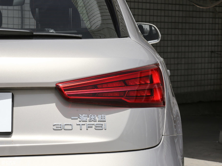 2017?yun)WQ3 30 TFSI r(sh)