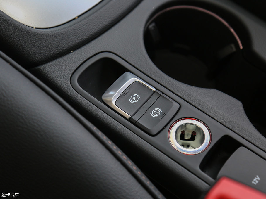 2017?yun)WQ3 30 TFSI r(sh)