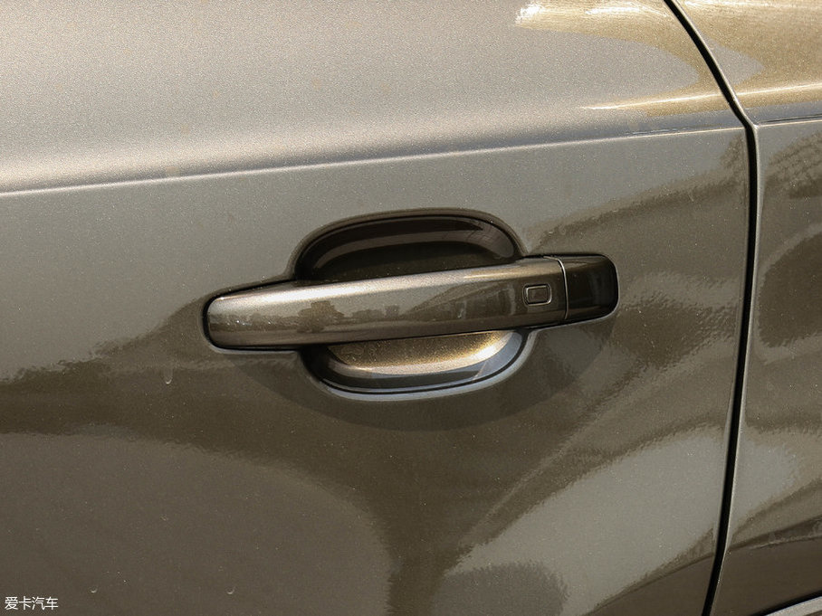 2017?yun)WQ3 30 TFSI r(sh)