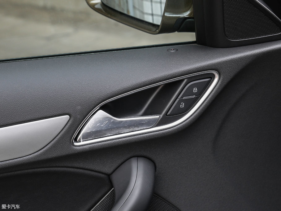 2017?yun)WQ3 30 TFSI r(sh)