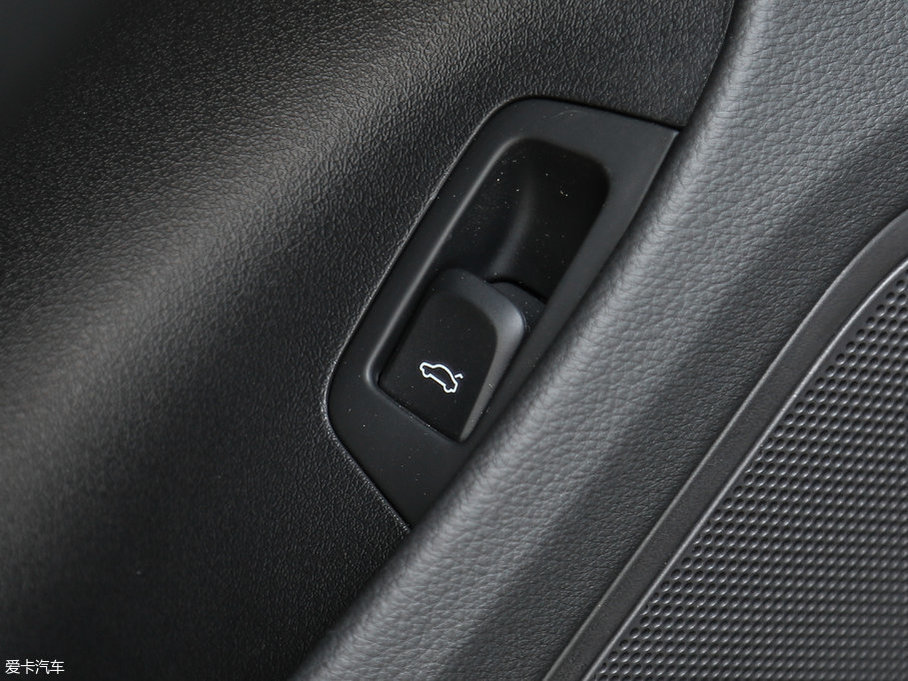 2017?yun)WQ3 30 TFSI r(sh)