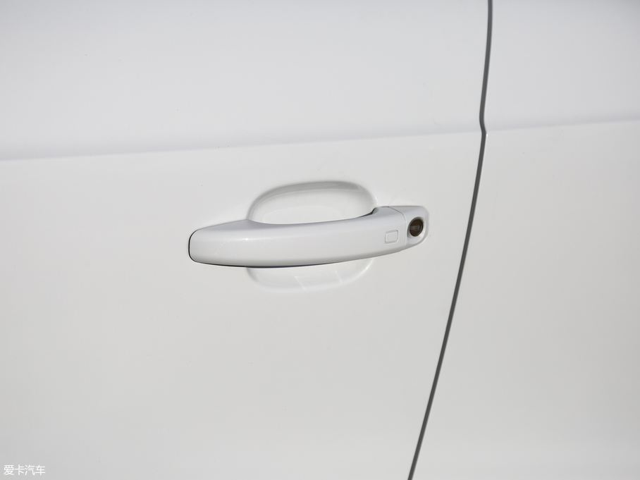 2017WQ3 40 TFSI quattro ȫr\