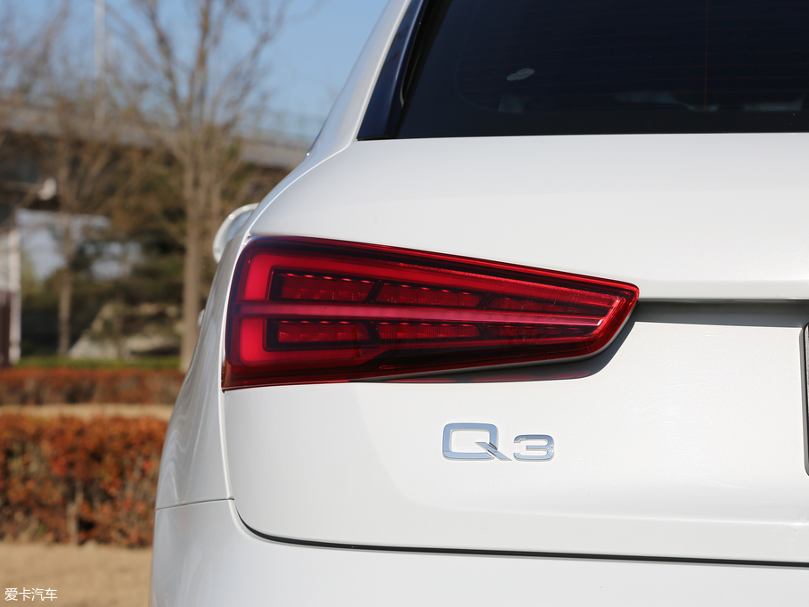 2017WQ3 40 TFSI quattro ȫr\