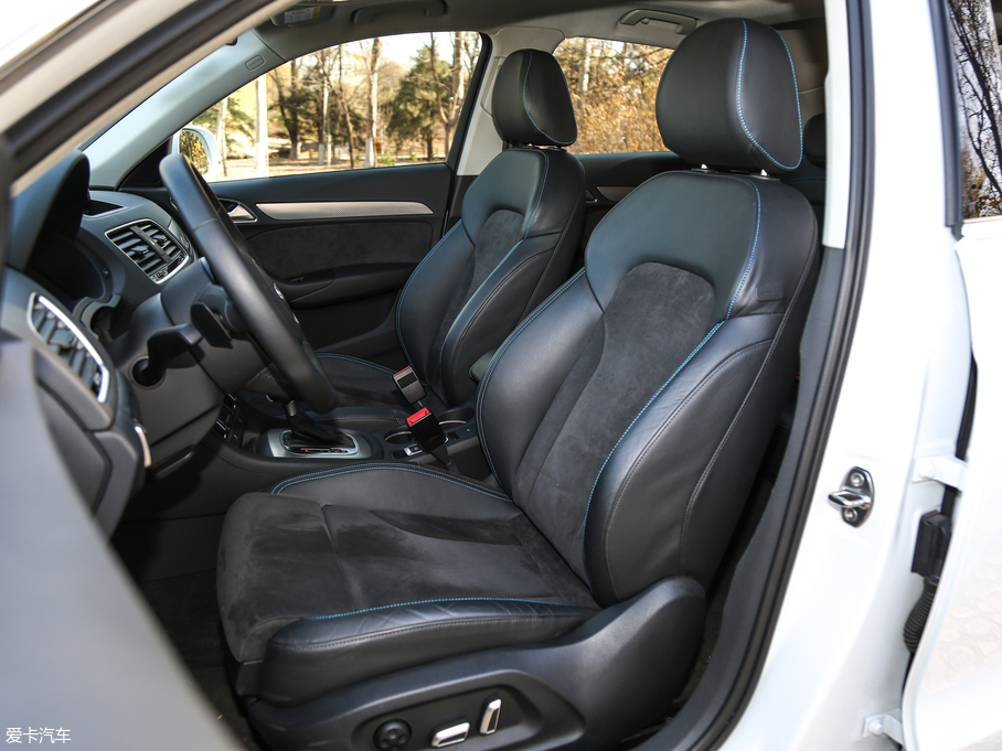 2017WQ3 40 TFSI quattro ȫr(q)\