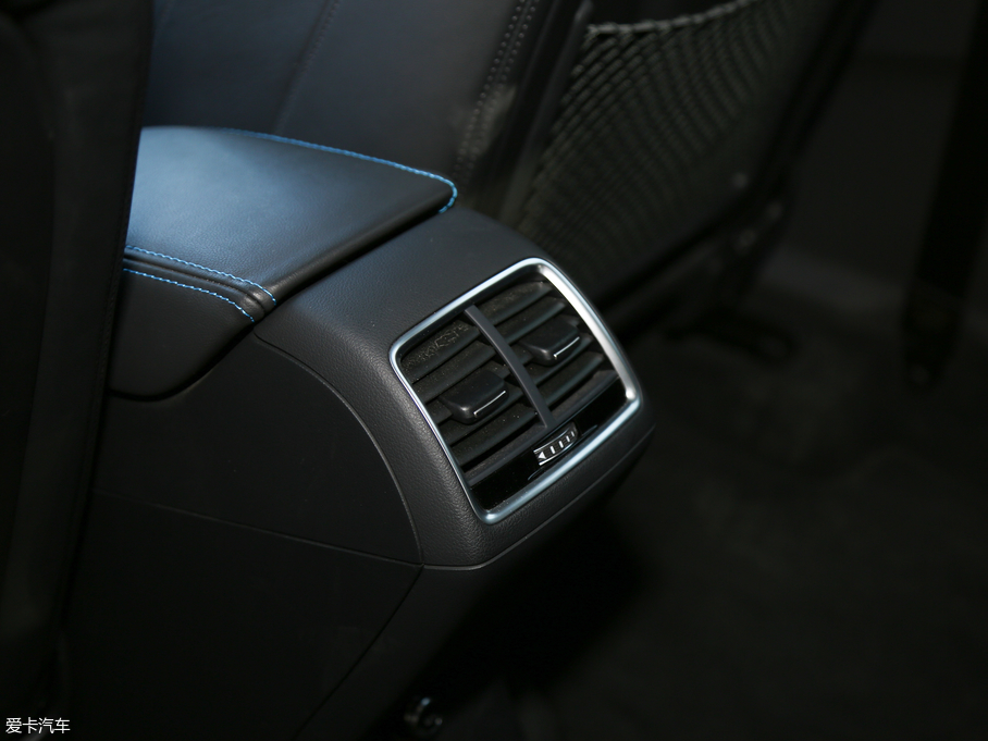 2017?yun)WQ3 40 TFSI quattro ȫr(sh)(q)\(yn)(dng)