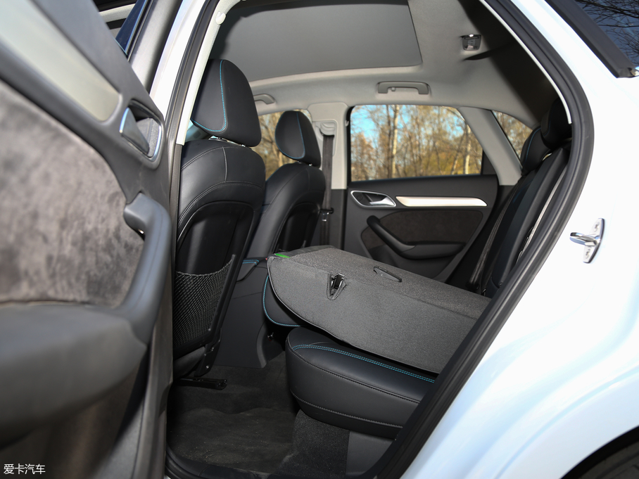 2017WQ3 40 TFSI quattro ȫr\