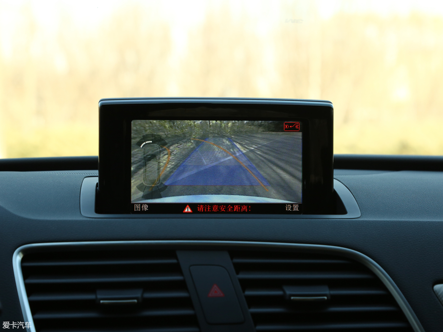 2017WQ3 40 TFSI quattro ȫr\