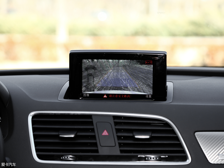 2017WQ3 40 TFSI quattro ȫr\