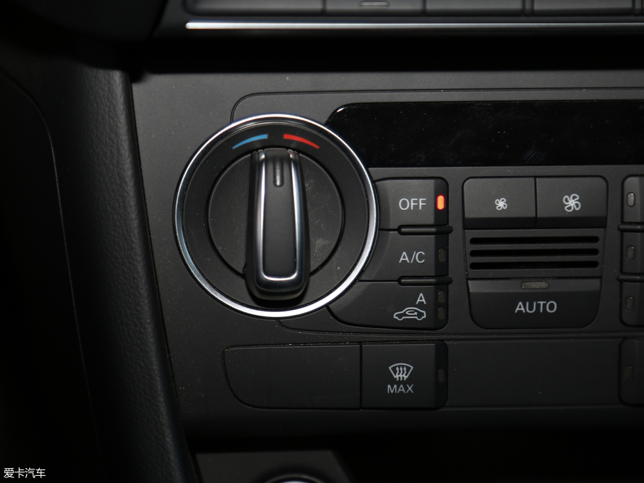 2017WQ3 40 TFSI quattro ȫr\