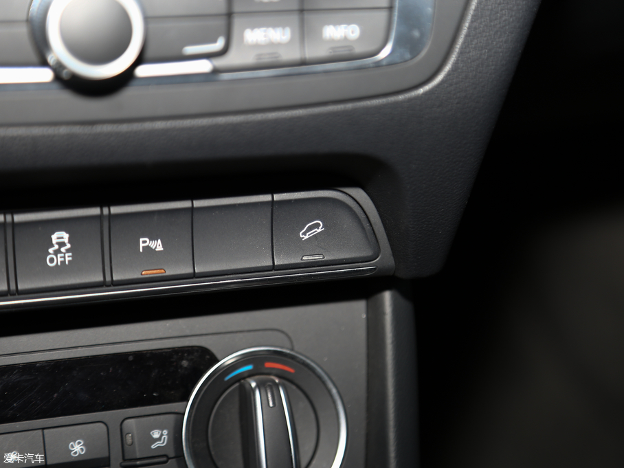 2017WQ3 40 TFSI quattro ȫr\