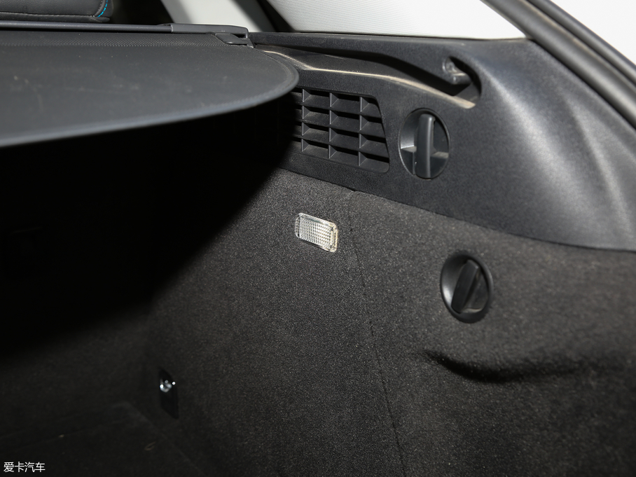 2017WQ3 40 TFSI quattro ȫr\