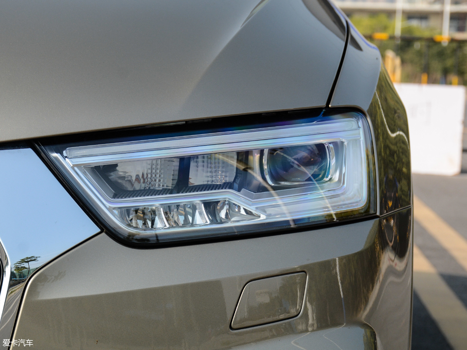 2017WQ3 40 TFSI quattro ȫrL