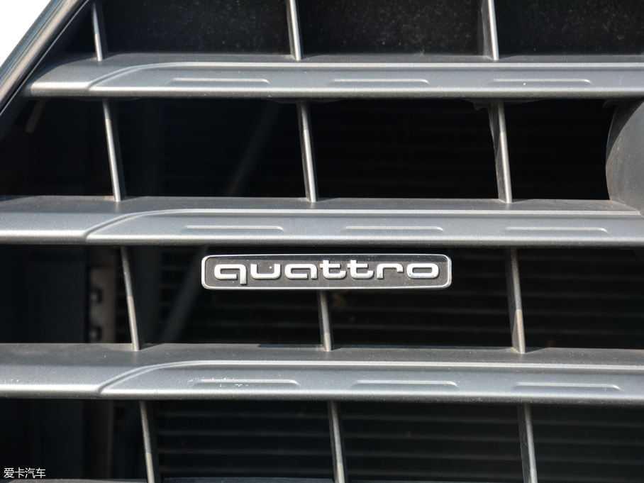 2017WQ3 40 TFSI quattro ȫrL