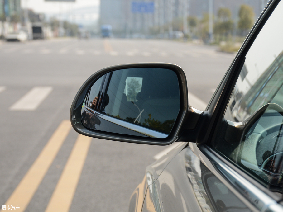 2017WQ3 40 TFSI quattro ȫr(q)L(fng)