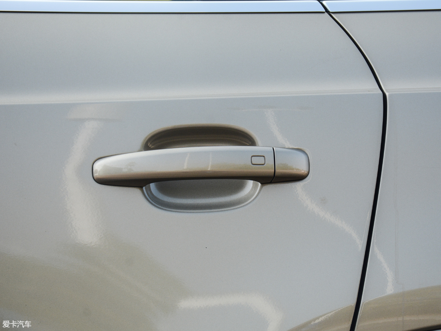 2017WQ3 40 TFSI quattro ȫrL