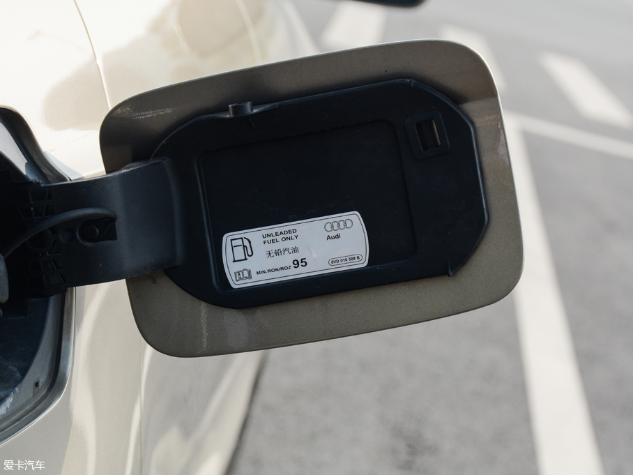 2017WQ3 40 TFSI quattro ȫr(q)L(fng)