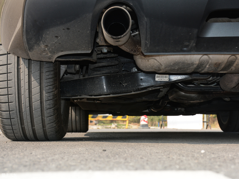 2017WQ3 40 TFSI quattro ȫrL