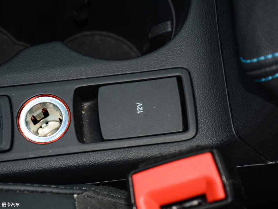 2017WQ3 40 TFSI quattro ȫrL