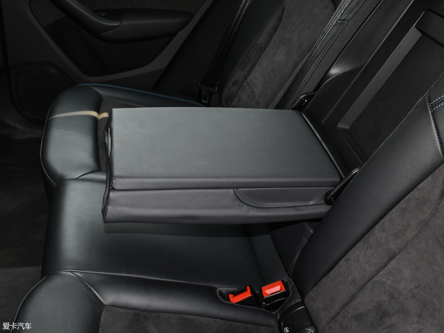 2017WQ3 40 TFSI quattro ȫrL