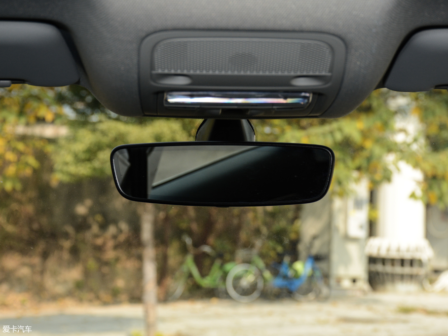 2017WQ3 40 TFSI quattro ȫr(q)L(fng)