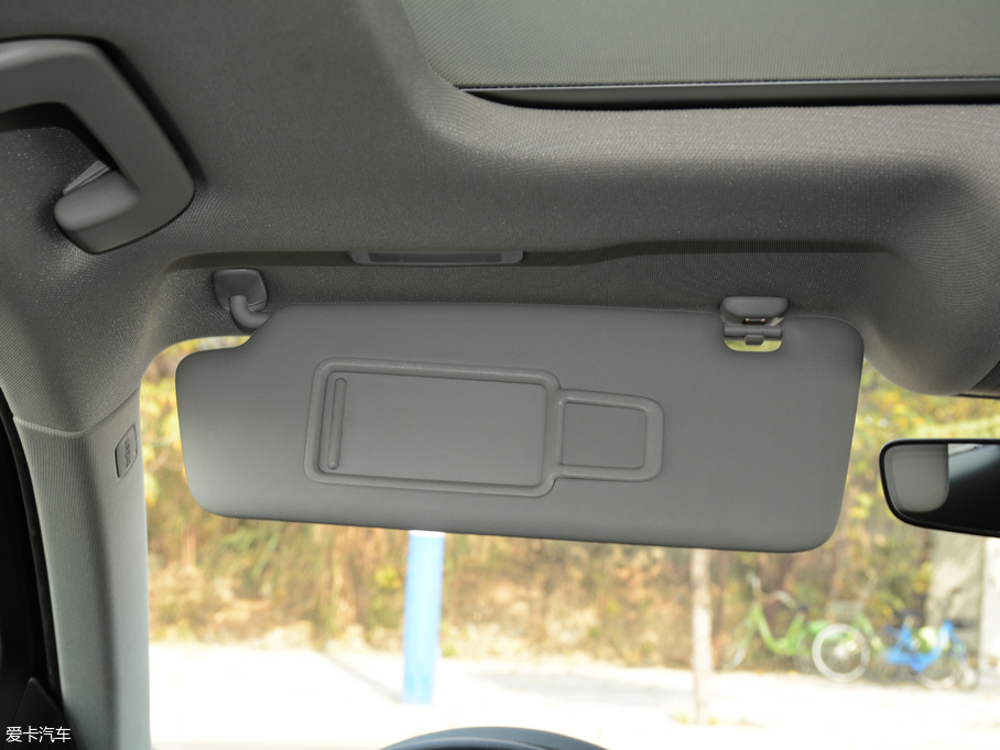 2017WQ3 40 TFSI quattro ȫrL