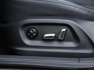 2017款35 TFSI 风尚型 主驾驶座椅调节