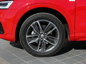 201740 TFSI quattro ȫr\ ݆Ȧ